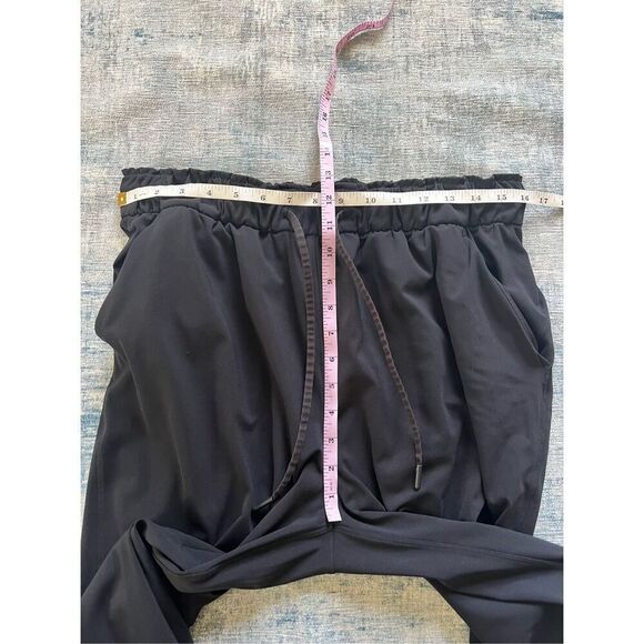 Lululemon Black Keep Moving High Rise Jogger Style W5CV4S Size 12 - Picture 5 of 6